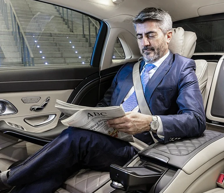 Chauffeur car rental in Dubai