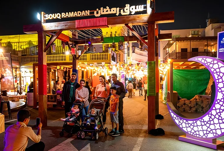 tourists in dubai during ramadan