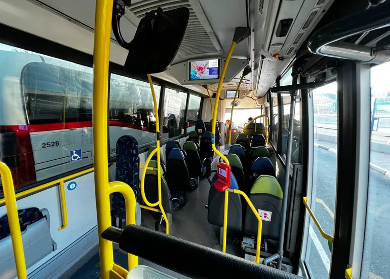 Taking the Bus from Al Barsha to Dubai Marina 