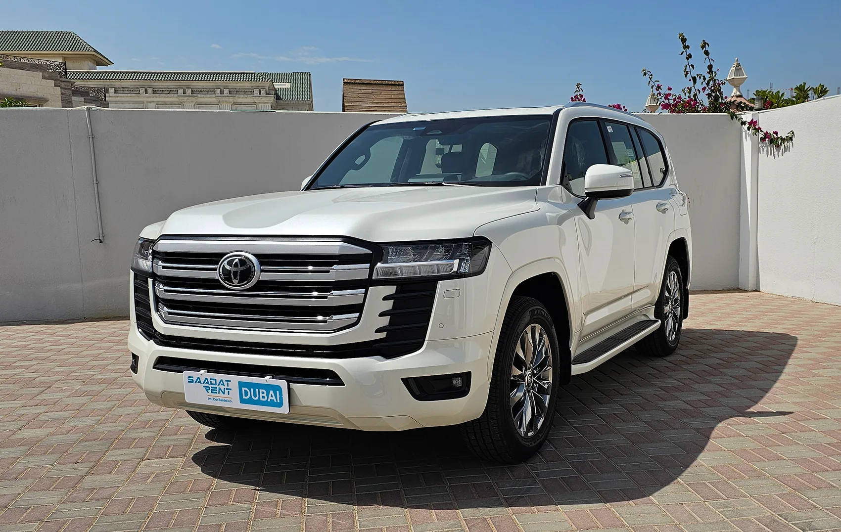 toyota-landcruiser-2025-slide-1