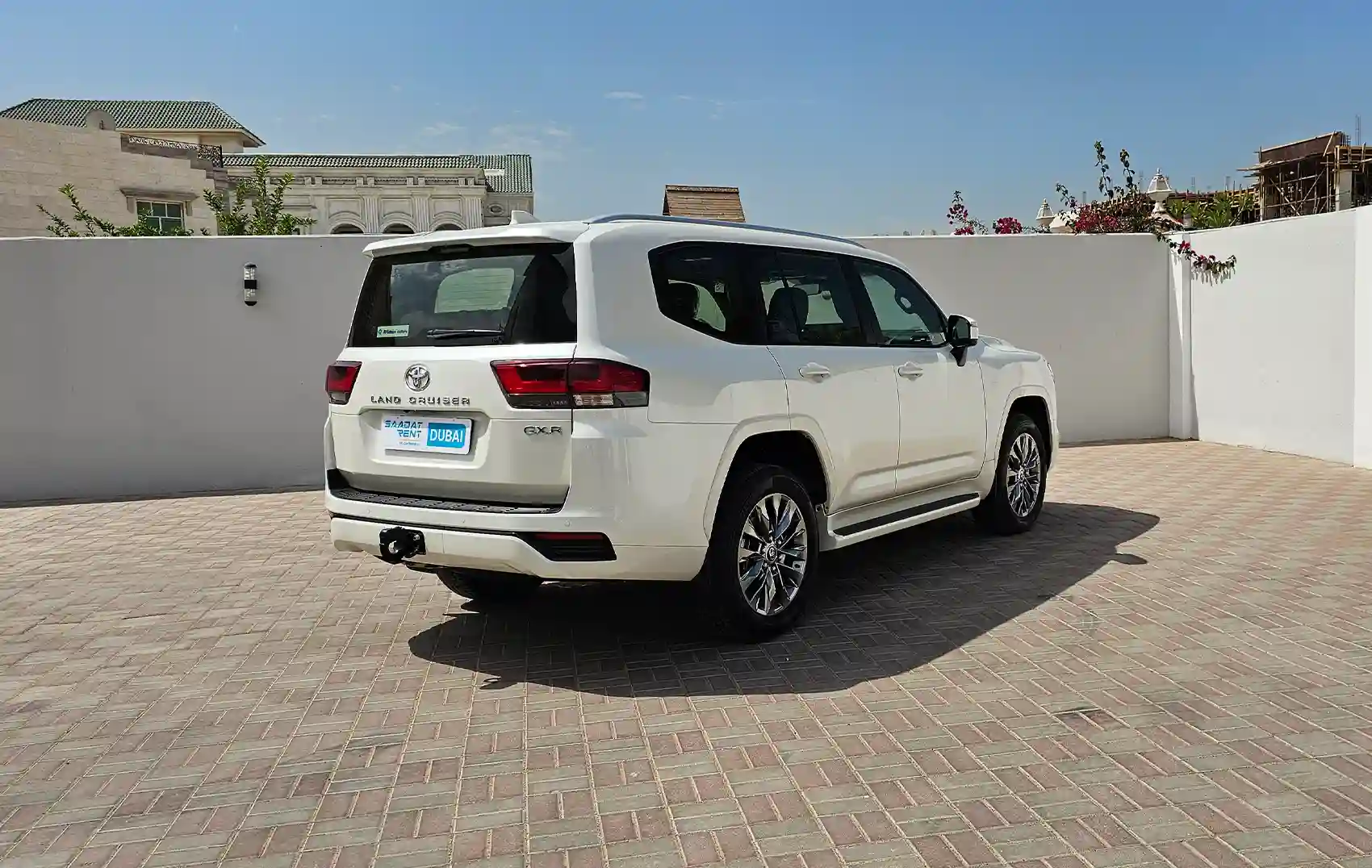 toyota-landcruiser-2025-slide-4