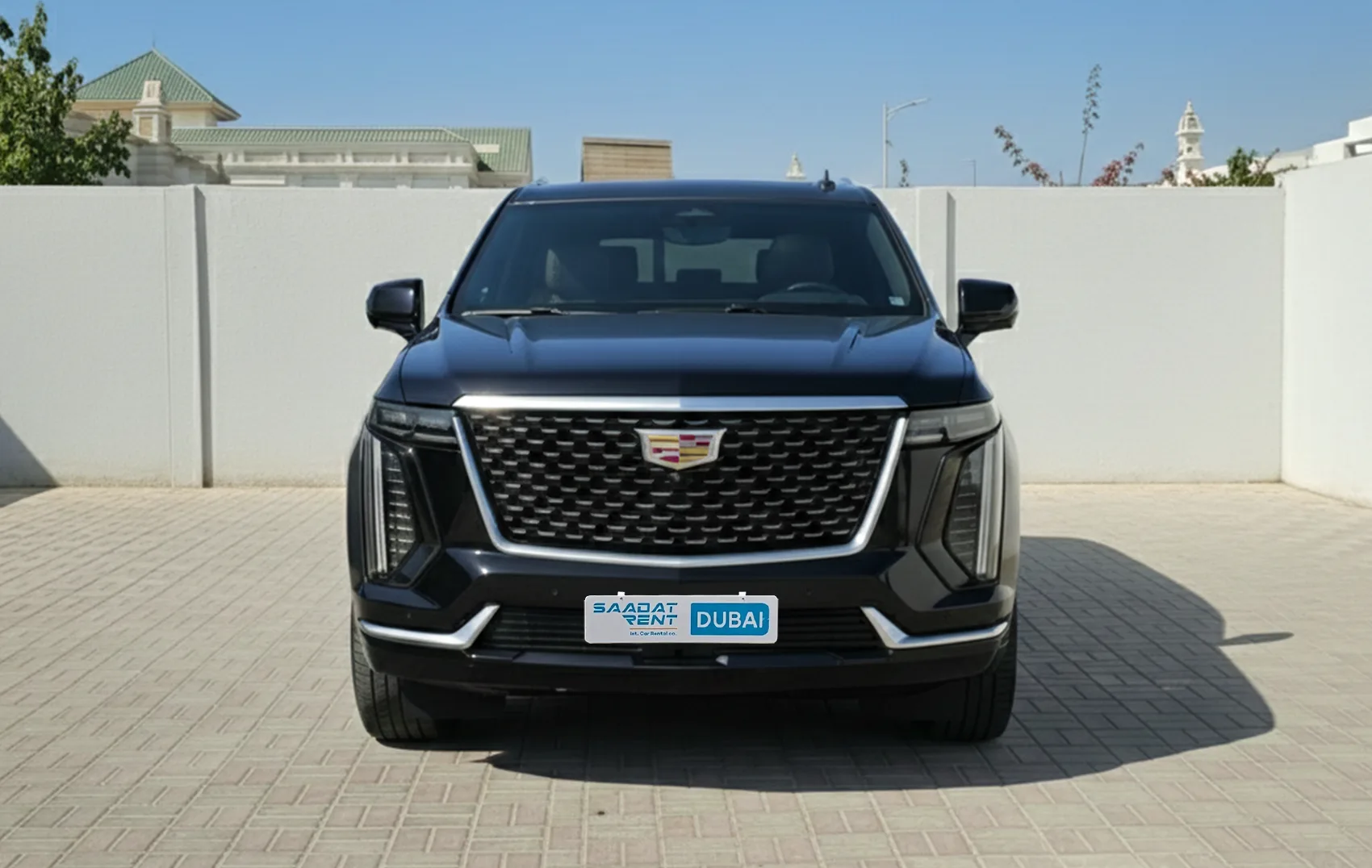 cadillac-escalade-esv-2025-dubai-slide-2