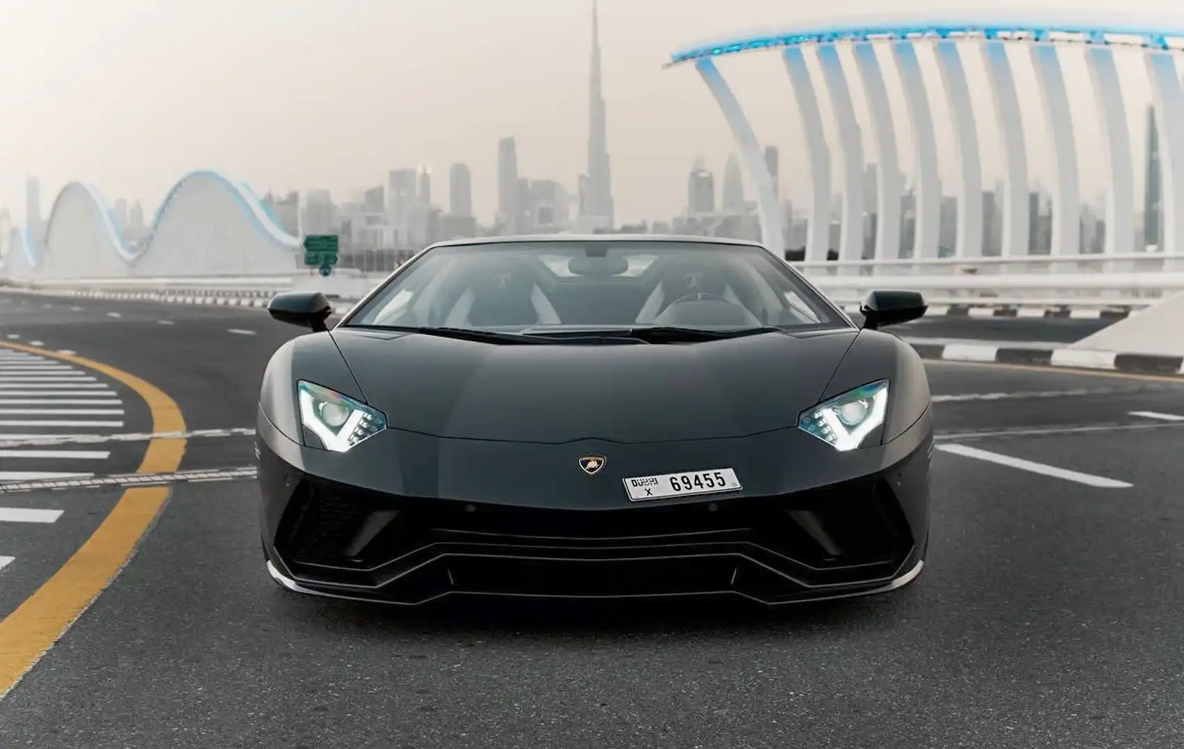 lamborghini-aventador-slide2