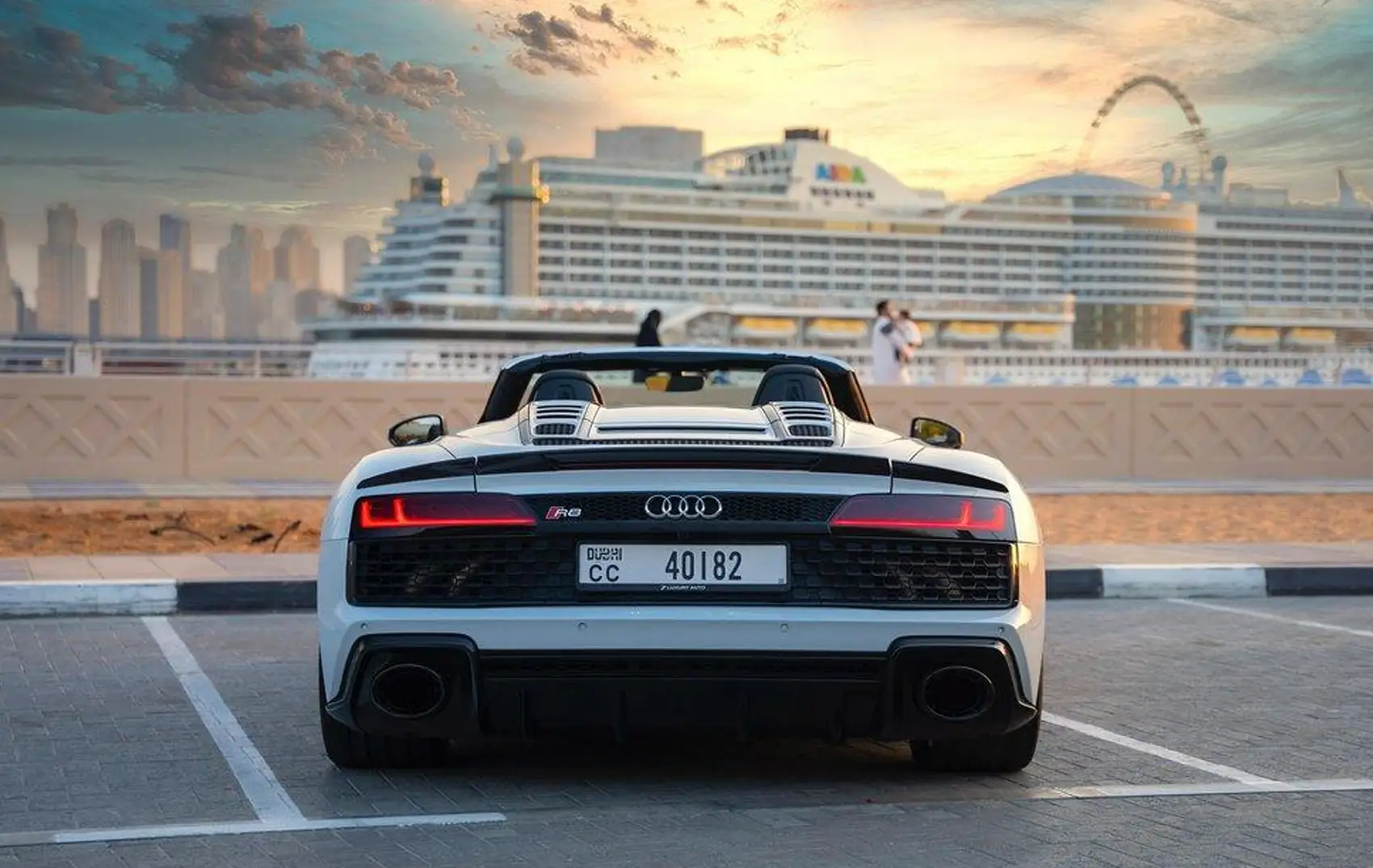 audi-r8-slide3