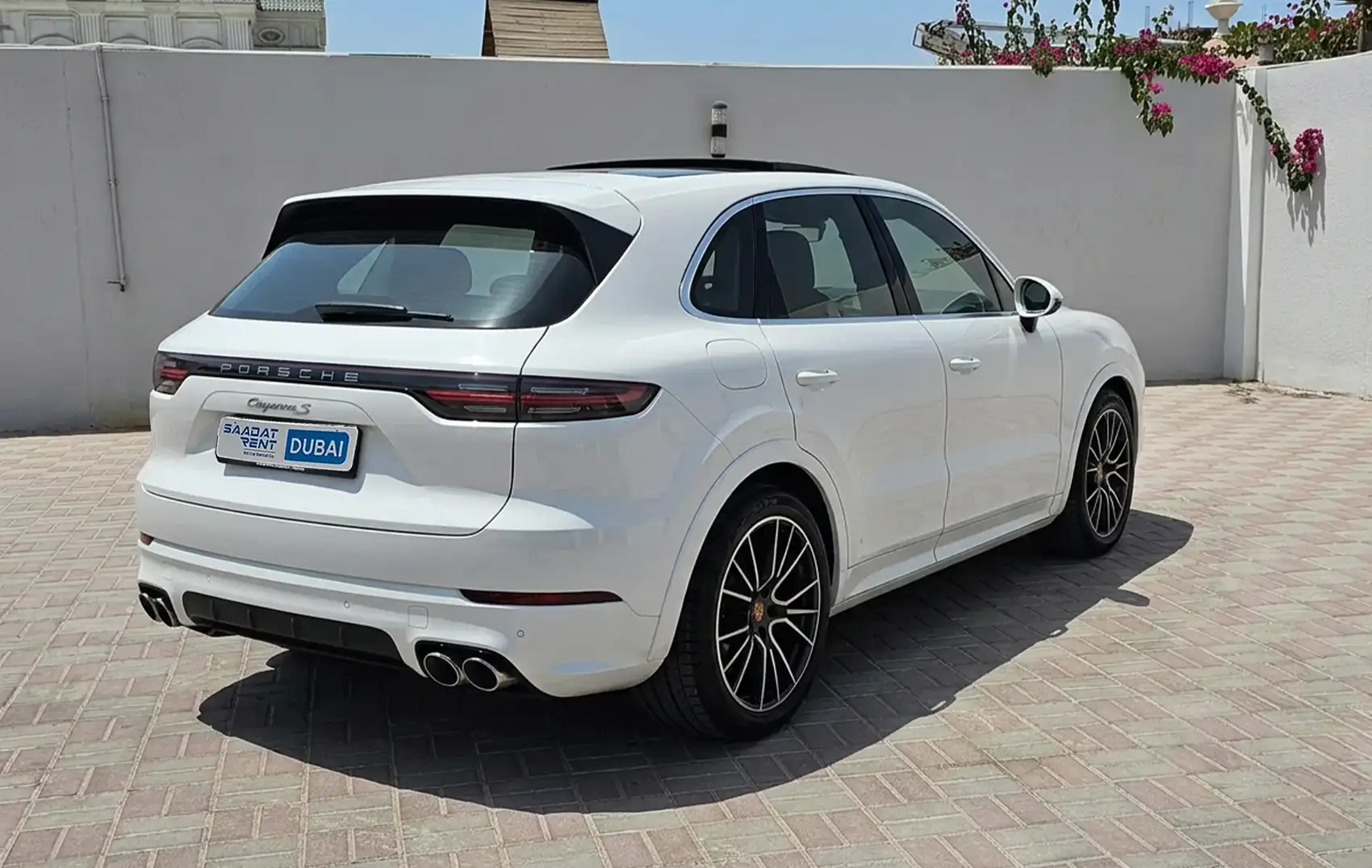 porsche-cayenne-dubai-slide-3