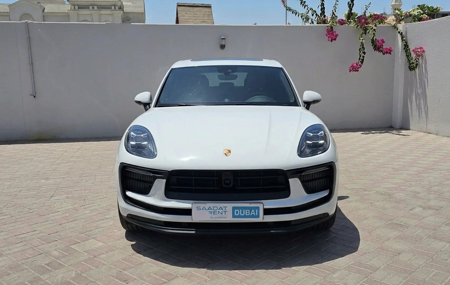 porsche-macan-dubai-slide-2