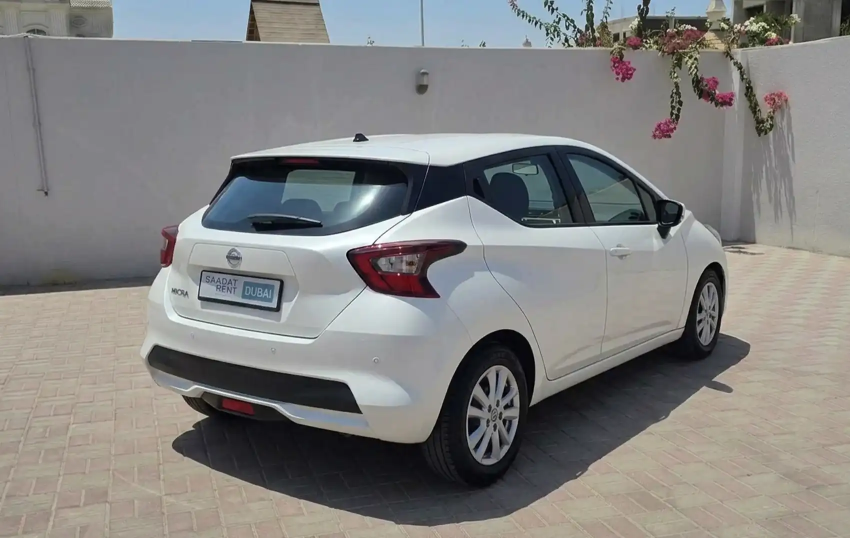 nissan-micra-slide-3
