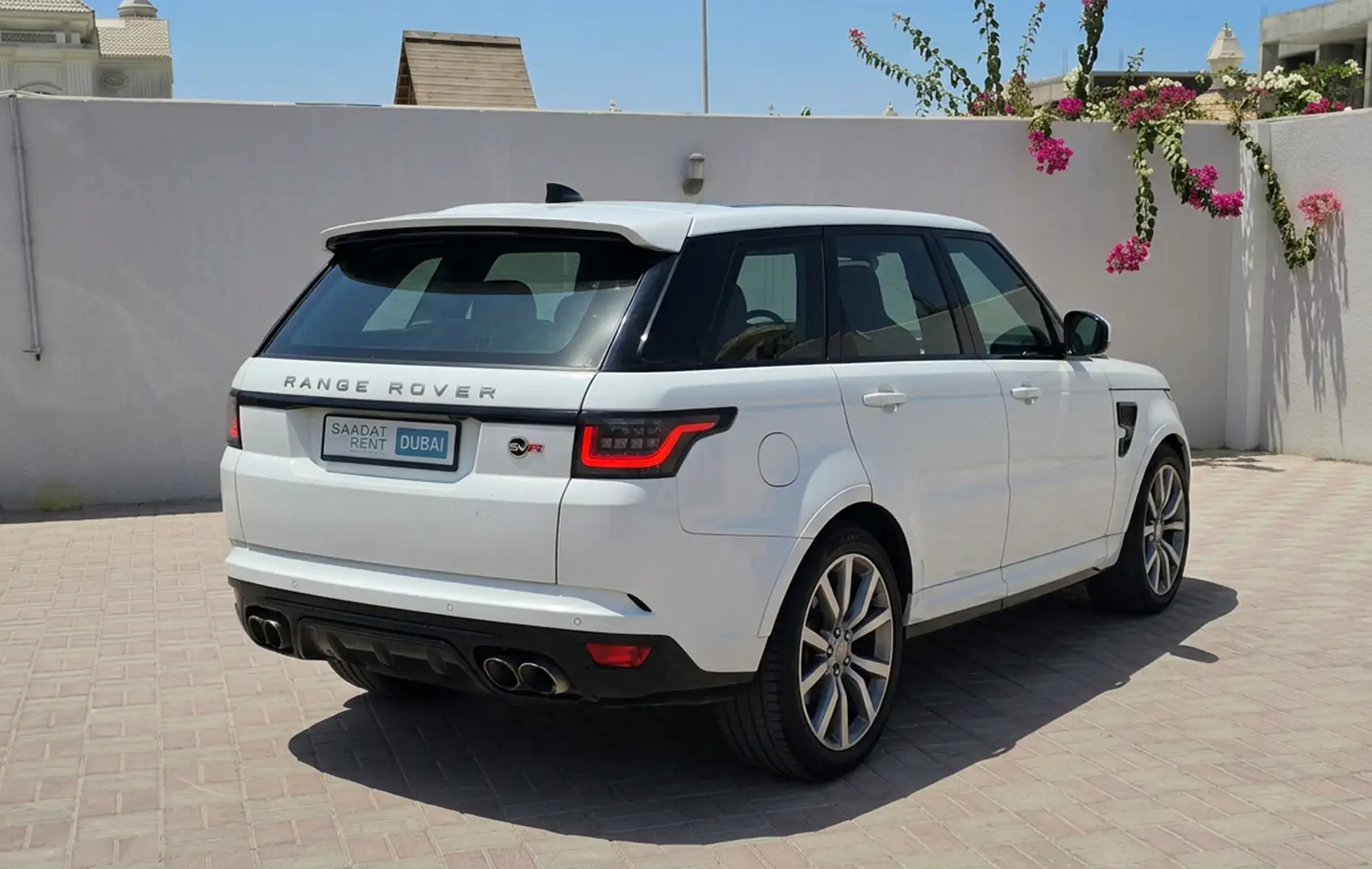 range-rover-slide3