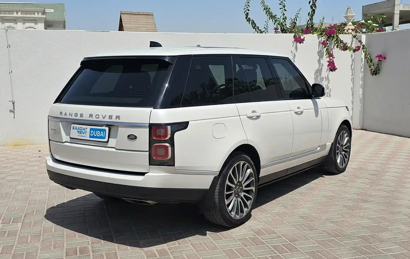 range-rover-vogue-slide-3